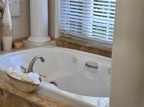 11650 NW 17th Ct, Plantation FL 33323