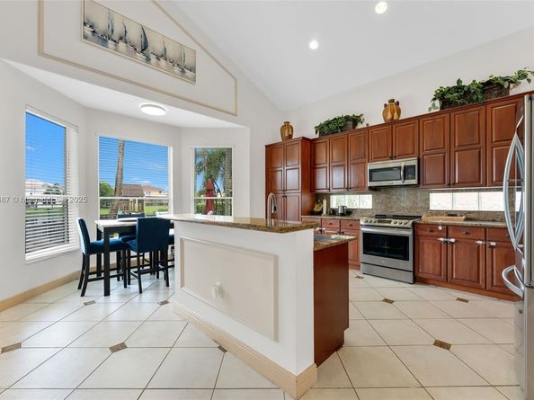 17431 SW 35th St, Miramar FL 33029