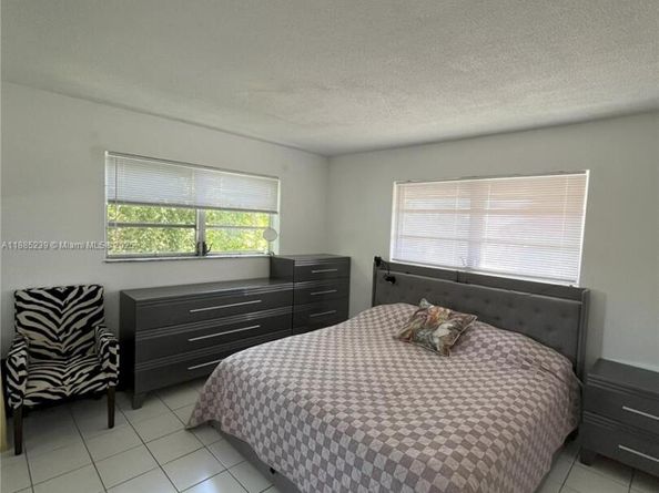 1395 NE 167th St 315, Miami FL 33162