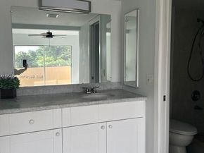 3905 N Nob Hill RD 304, Sunrise FL 33351