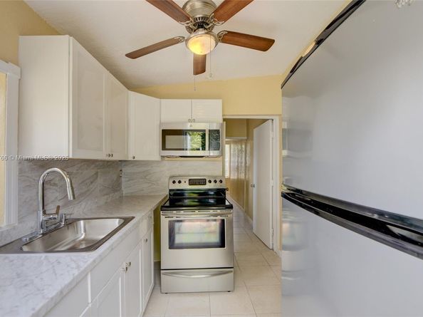 1483 NW 58th St, Miami FL 33142