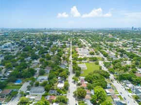 1483 NW 58th St, Miami FL 33142