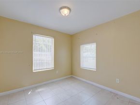 1483 NW 58th St, Miami FL 33142