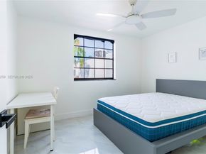 21204 Harbor Way 12212, Aventura FL 33180