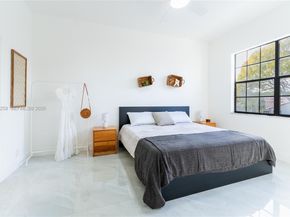 21204 Harbor Way 12212, Aventura FL 33180