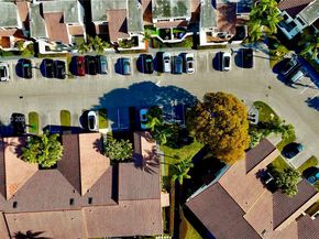 21204 Harbor Way 12212, Aventura FL 33180