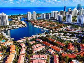 21204 Harbor Way 12212, Aventura FL 33180