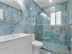 4440 NE 17th Ave, Oakland Park FL 33334