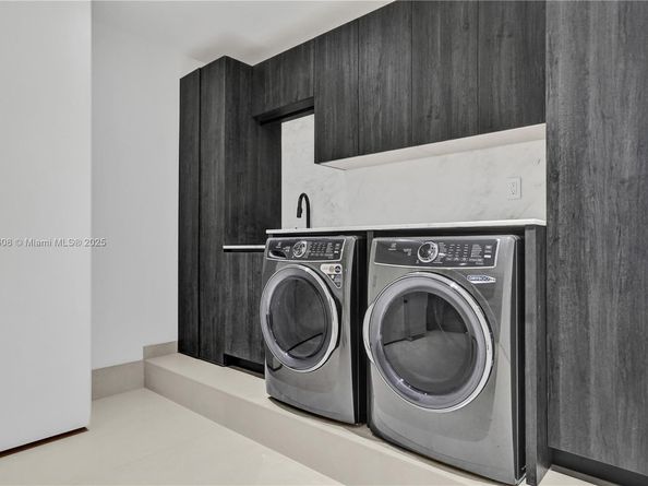 3234 SW 53rd Ct, Hollywood FL 33312