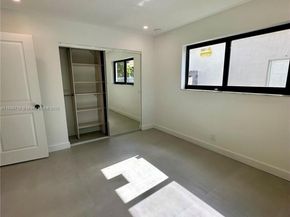 4901 Washington St, Hollywood FL 33021