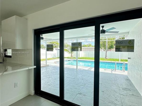 4901 Washington St, Hollywood FL 33021