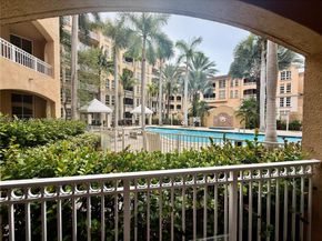 3001 NE 185th St 112, Aventura FL 33180