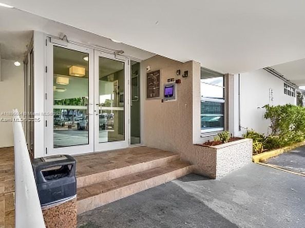 13155 Ixora Ct 603, North Miami FL 33181