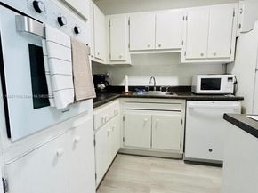 100 Lincoln Rd 535, Miami Beach FL 33139