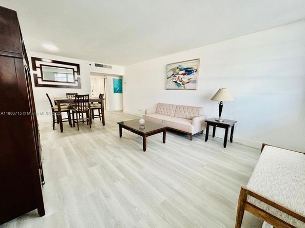 100 Lincoln Rd 535, Miami Beach FL 33139