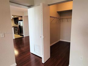 36 NW 6th Ave 805, Miami FL 33128