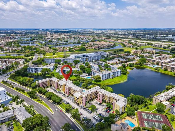 8775 Park Blvd 111, Miami FL 33172