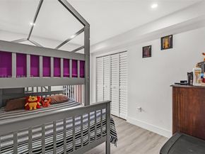 8775 Park Blvd 111, Miami FL 33172