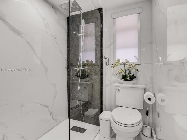 8775 Park Blvd 111, Miami FL 33172