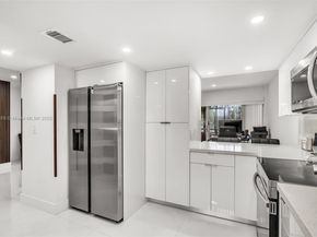 8775 Park Blvd 111, Miami FL 33172