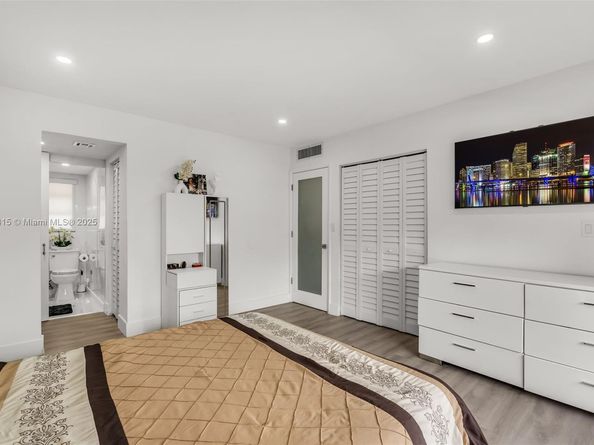 8775 Park Blvd 111, Miami FL 33172