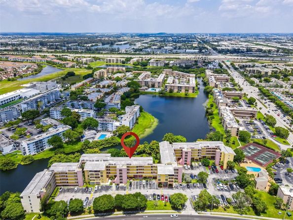 8775 Park Blvd 111, Miami FL 33172