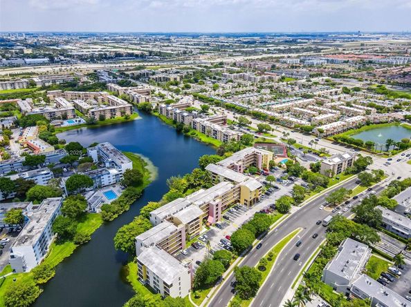 8775 Park Blvd 111, Miami FL 33172