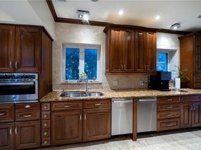 6465 Pine Tree Drive Cir, Miami Beach FL 33141