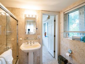 6465 Pine Tree Drive Cir, Miami Beach FL 33141