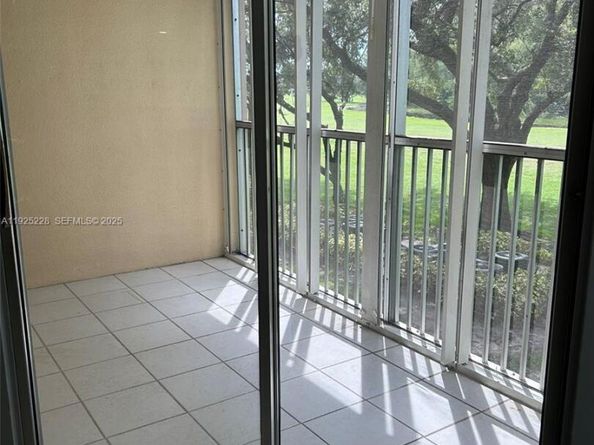 1000 SW 125th Ave 214N, Pembroke Pines FL 33027