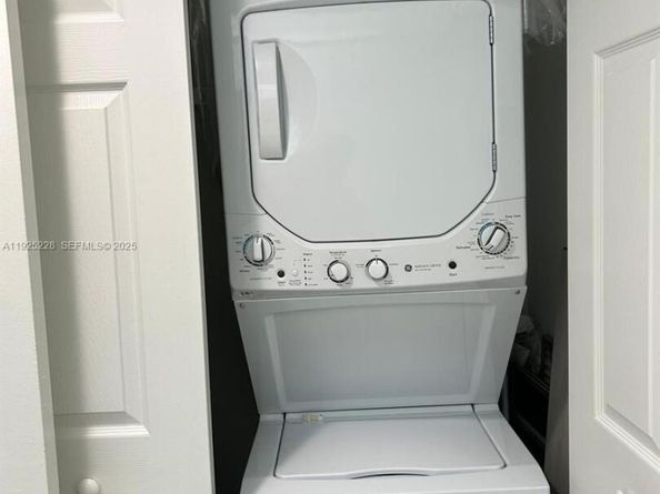 1000 SW 125th Ave 214N, Pembroke Pines FL 33027