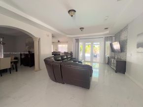 19994 SW 129th Ct, Miami FL 33177