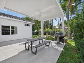 4115 Sabal Ridge Cir, Weston FL 33331