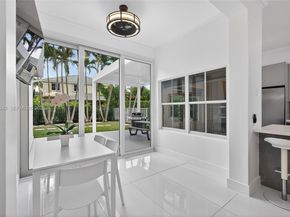 4115 Sabal Ridge Cir, Weston FL 33331