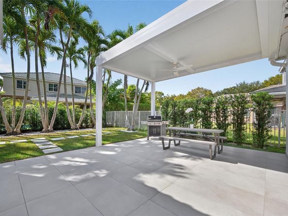 4115 Sabal Ridge Cir, Weston FL 33331