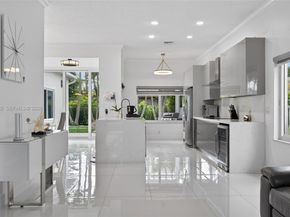 4115 Sabal Ridge Cir, Weston FL 33331