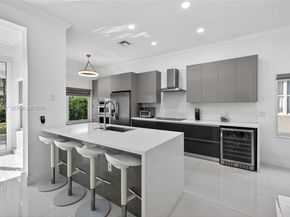 4115 Sabal Ridge Cir, Weston FL 33331