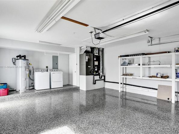 2031 NE 62nd St, Fort Lauderdale FL 33308