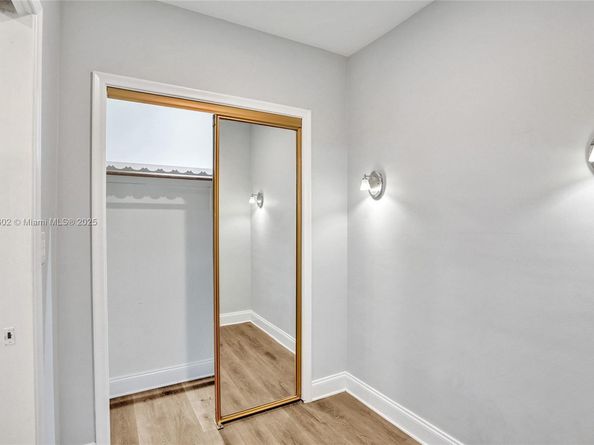 2031 NE 62nd St, Fort Lauderdale FL 33308