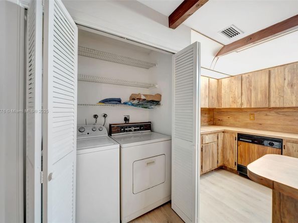 616 Briarwood Cir, Hollywood FL 33024