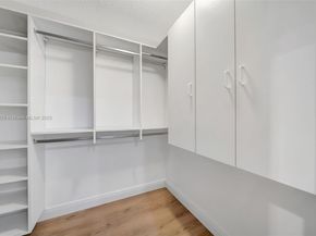 616 Briarwood Cir, Hollywood FL 33024