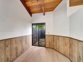 616 Briarwood Cir, Hollywood FL 33024