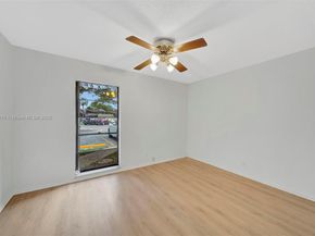 616 Briarwood Cir, Hollywood FL 33024