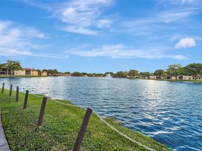 616 Briarwood Cir, Hollywood FL 33024