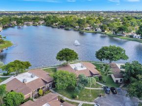 616 Briarwood Cir, Hollywood FL 33024