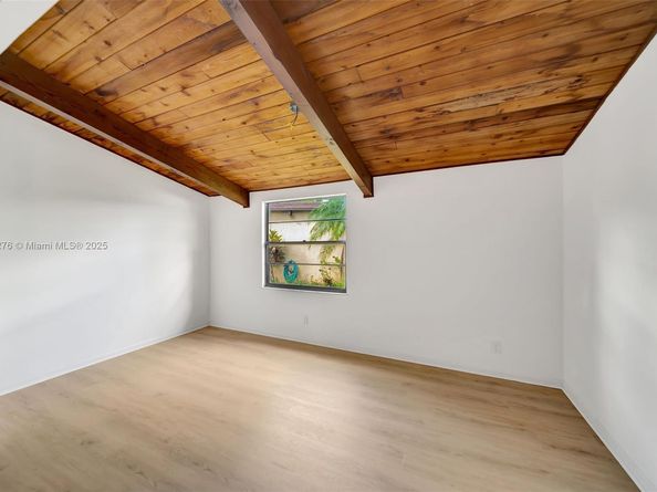 616 Briarwood Cir, Hollywood FL 33024