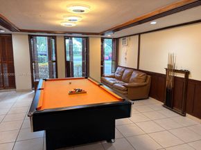 671 NE 195th St 208E, Miami FL 33179
