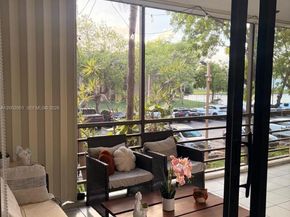 671 NE 195th St 208E, Miami FL 33179