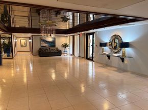 671 NE 195th St 208E, Miami FL 33179