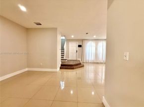 10866 NW 51st Ln, Doral FL 33178